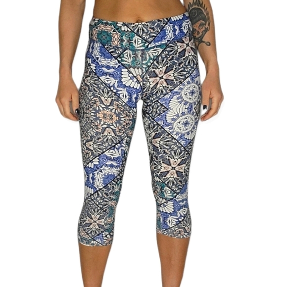 O'Neill Hybrid Leggings Floral Medium Blue - Picture 1 of 5